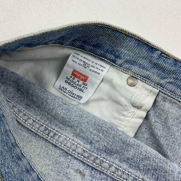 Vintage Wranger High Waist wedgie fit Jeans - Picture 6 of 6